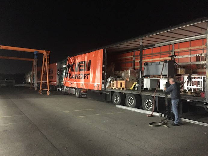 On the second evening, two more trucks leave Dübendorf in the direction of Lemwerder.