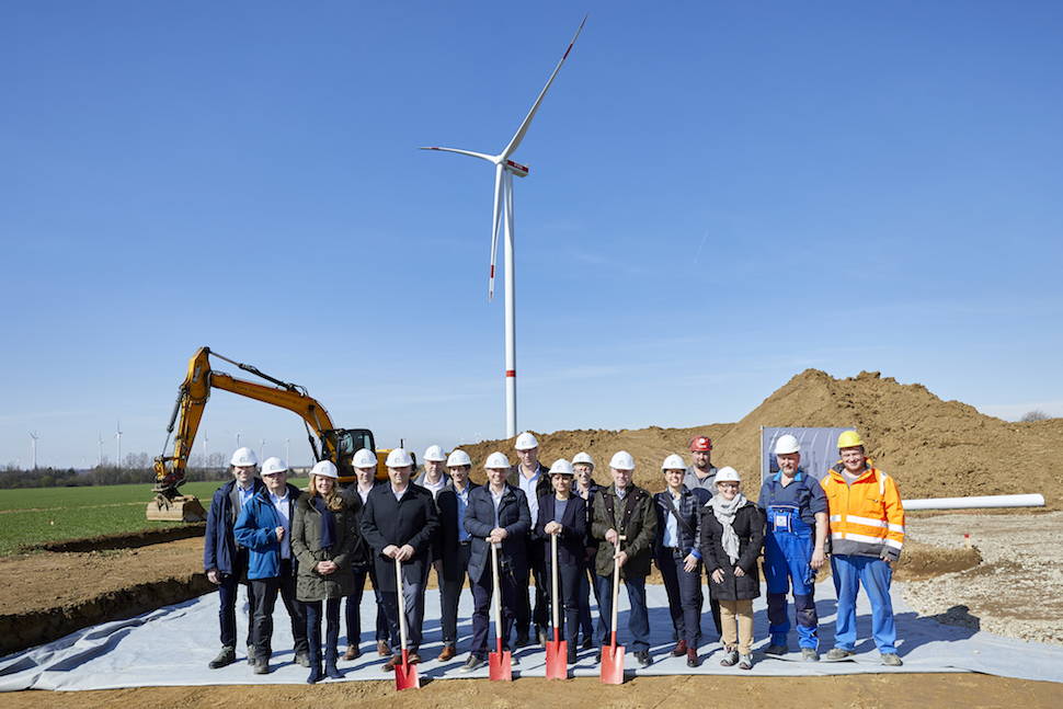 Spatenstich zur ersten leisen Gross-Windturbine